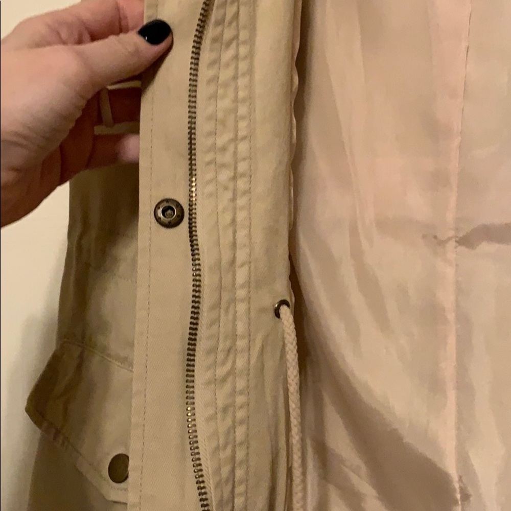 Khaki Vest - Picture 3 of 5